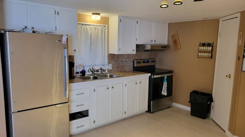 65 Juniper Drive East a Dundee, FL Mobile or Manufactured Home for Sale